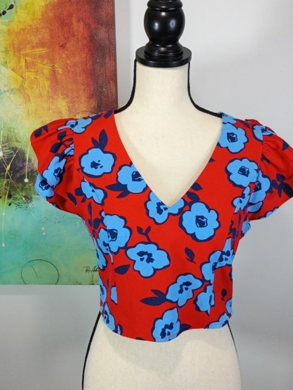 NWT Sugarlips Women's Floral V-Neck Crop Top - Red with Blue Flowers